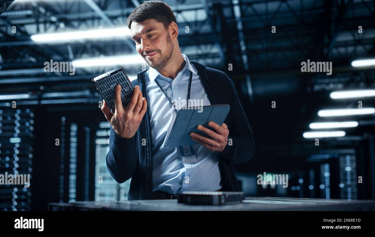 Server farm admin using hi-res stock photography and images - Alamy