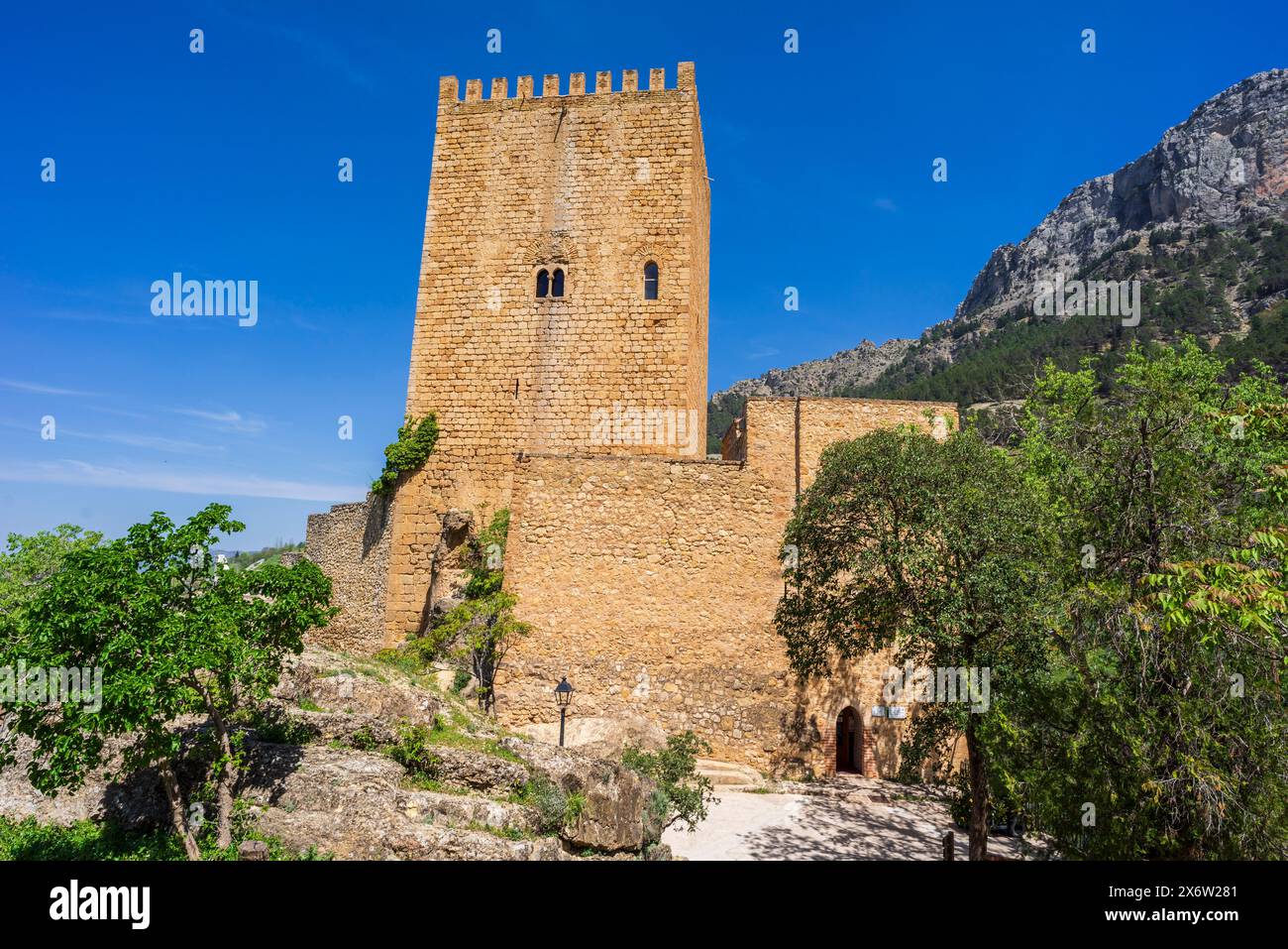 Castillo de la Yedra - castle of the Four Corners- Cazorla town, Natural Park of the Sierras de Cazorla, Segura and Las Villas, Jaén province, Andalusia, Spain. Stock Photo