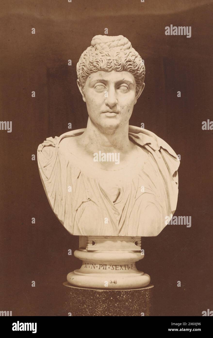 Sculpture (bust) of Faustina, Museo Vaticano, photograph, Libreria Spithöver, c. 1850 - c. 1870, paper, albumen print, height, 334 mm × width, 228 mm Stock Photo