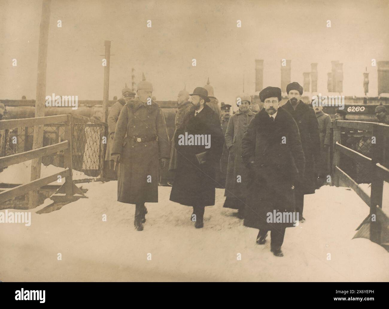 Arrival of the Russian delegation at the Brest-Litovsk peace negotiations, From left to right: Major Brinkmann, Adolf Joffe, Anastasia Bizenko, Lev Kamenev and Lev Karachan., photograph, anonymous, Brest, 28-Nov-1917, baryta paper, gelatin silver print, height, 281 mm × width, 389 mm Stock Photo