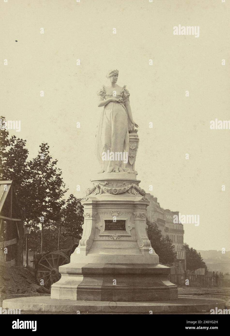 Statue of Joséphine de Beauharnais in Paris, photograph, Albert Mansuy, (mentioned on object), after sculpture by: anonymous, Paris, 1860 - 1880, paper, albumen print, height, 218 mm × width, 155 mm, height, 398 mm × width, 310 mm Stock Photo