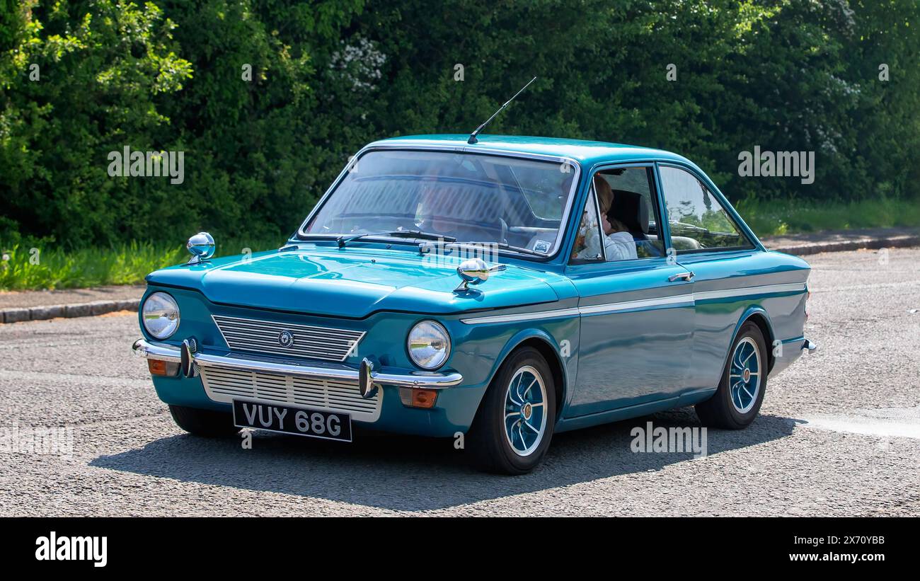 Singer Chamois Rally Luxury singer chamois hi-res stock photography and images - Alamy
