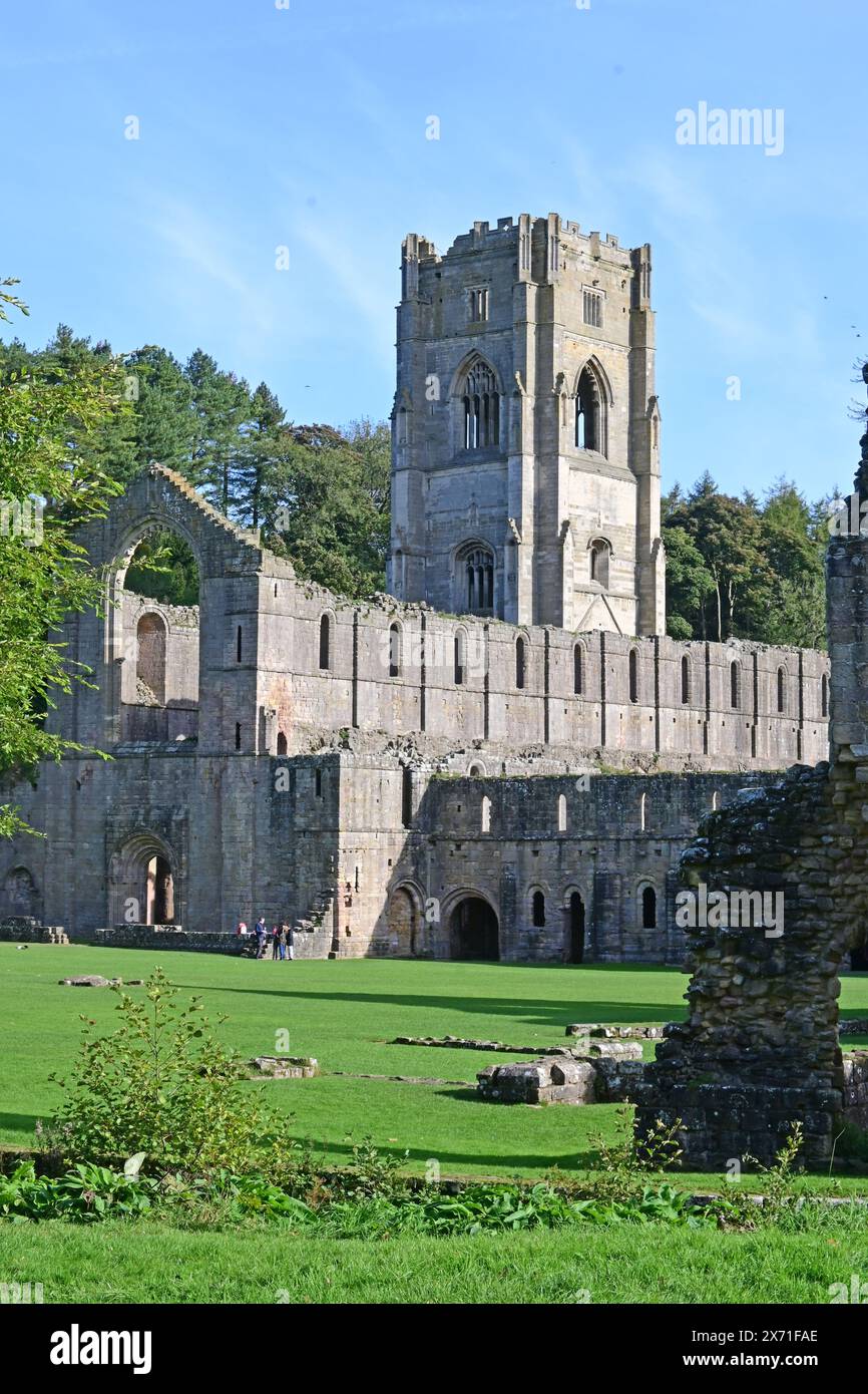 Fountains Abbey and Studley Royal Water Garden, Aldfield, Ripon, North ...