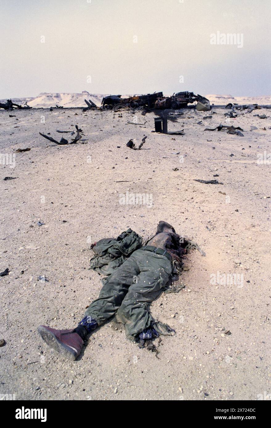 Dead body military army soldier war hi-res stock photography and images -  Page 2 - Alamy, image size:879x1390