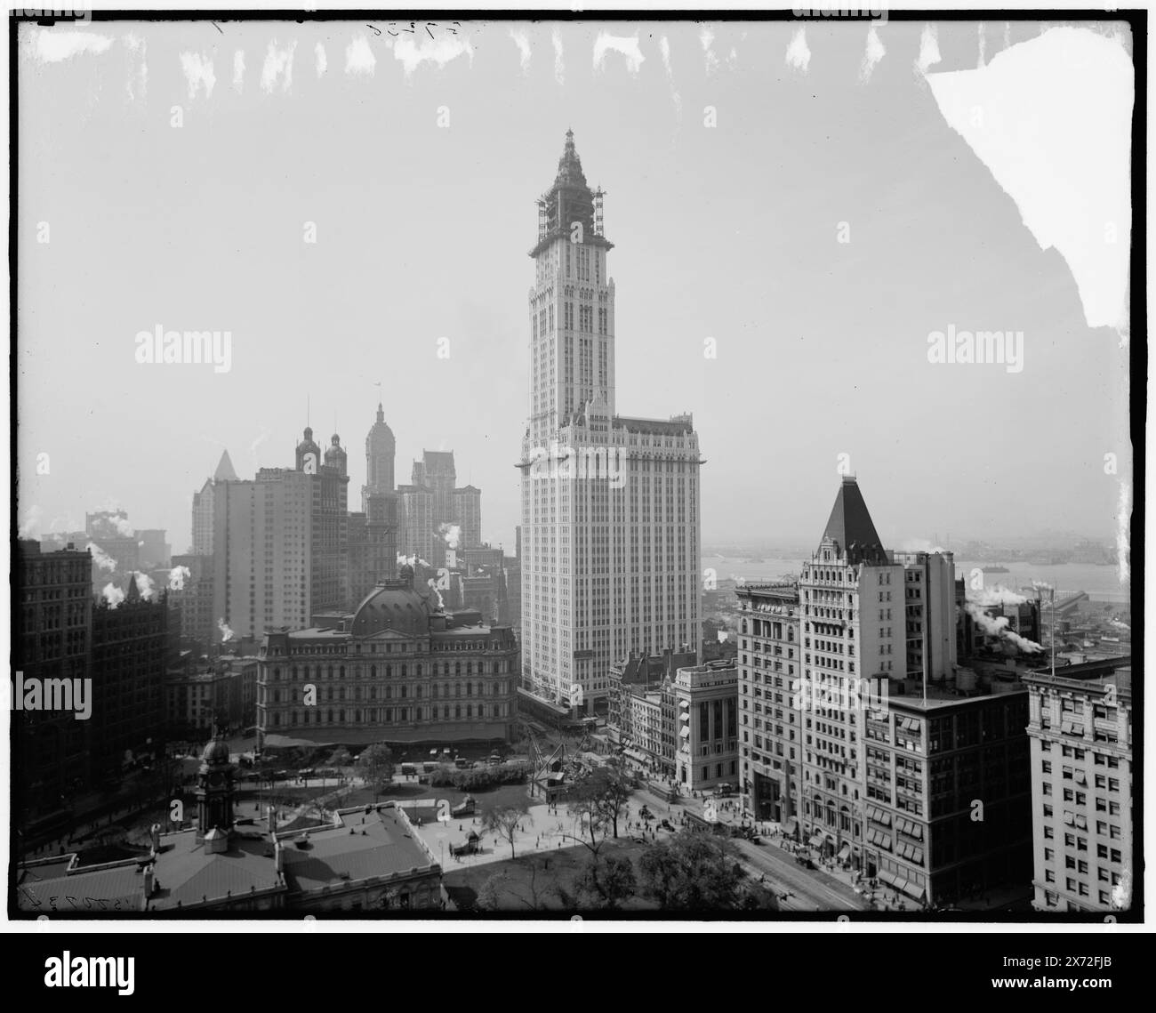Woolworth Building, New York, N.Y., Title from jacket., City Hall Park and Post Office at lower left., 'G 9236' on negative., Detroit Publishing Co. no. 500734., Gift; State Historical Society of Colorado; 1949,  Office buildings. , Skyscrapers. , United States, New York (State), New York. Stock Photo