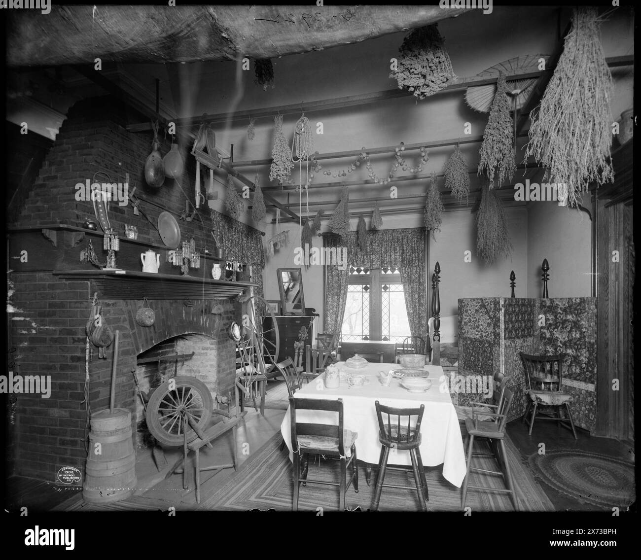 Dining room, log cabin, Palmer Park, Detroit, Mich., Corresponding glass transparency (with same series code) available on videodisc frame 1A-30555., Negative broken down left center., 'G 3922' on negative., Detroit Publishing Co. no. 019540., Gift; State Historical Society of Colorado; 1949,  Log cabins. , Dining rooms. , Parks. , United States, Michigan, Detroit. Stock Photo