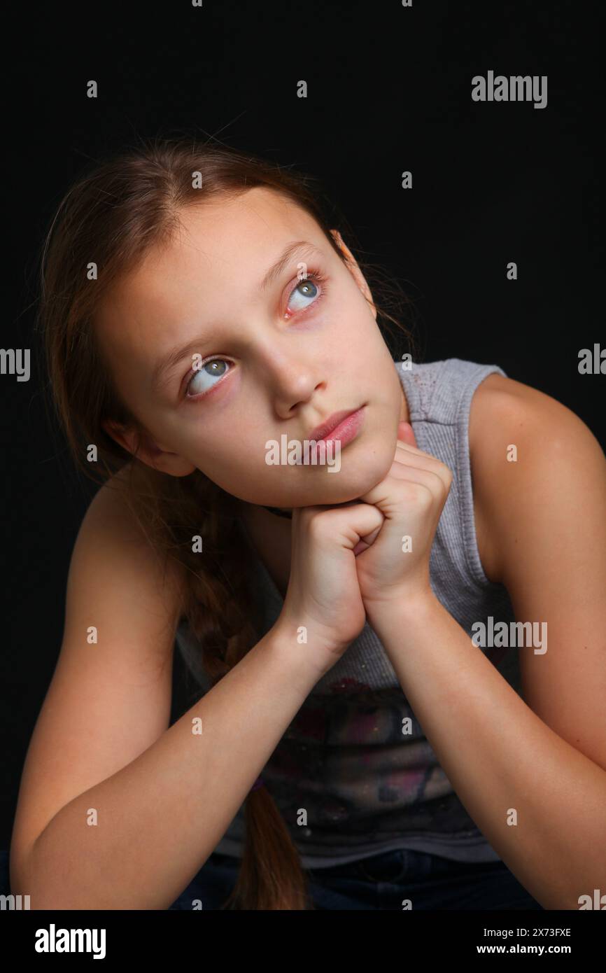 Sad preteen girl hi-res stock photography and images - Alamy