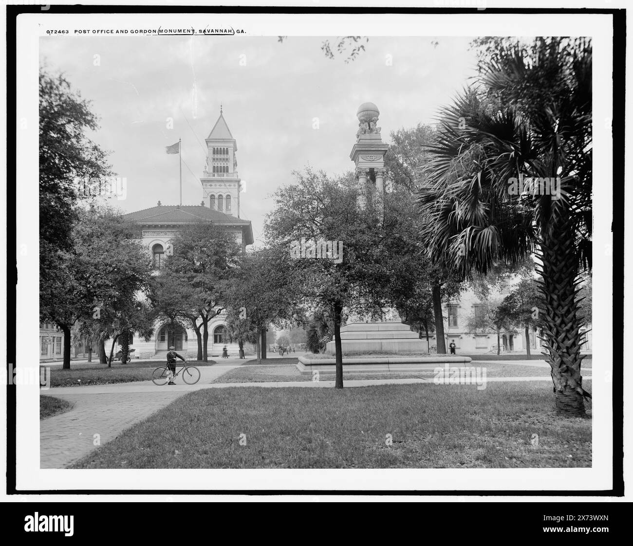 Gordon plaza Black and White Stock Photos & Images - Alamy