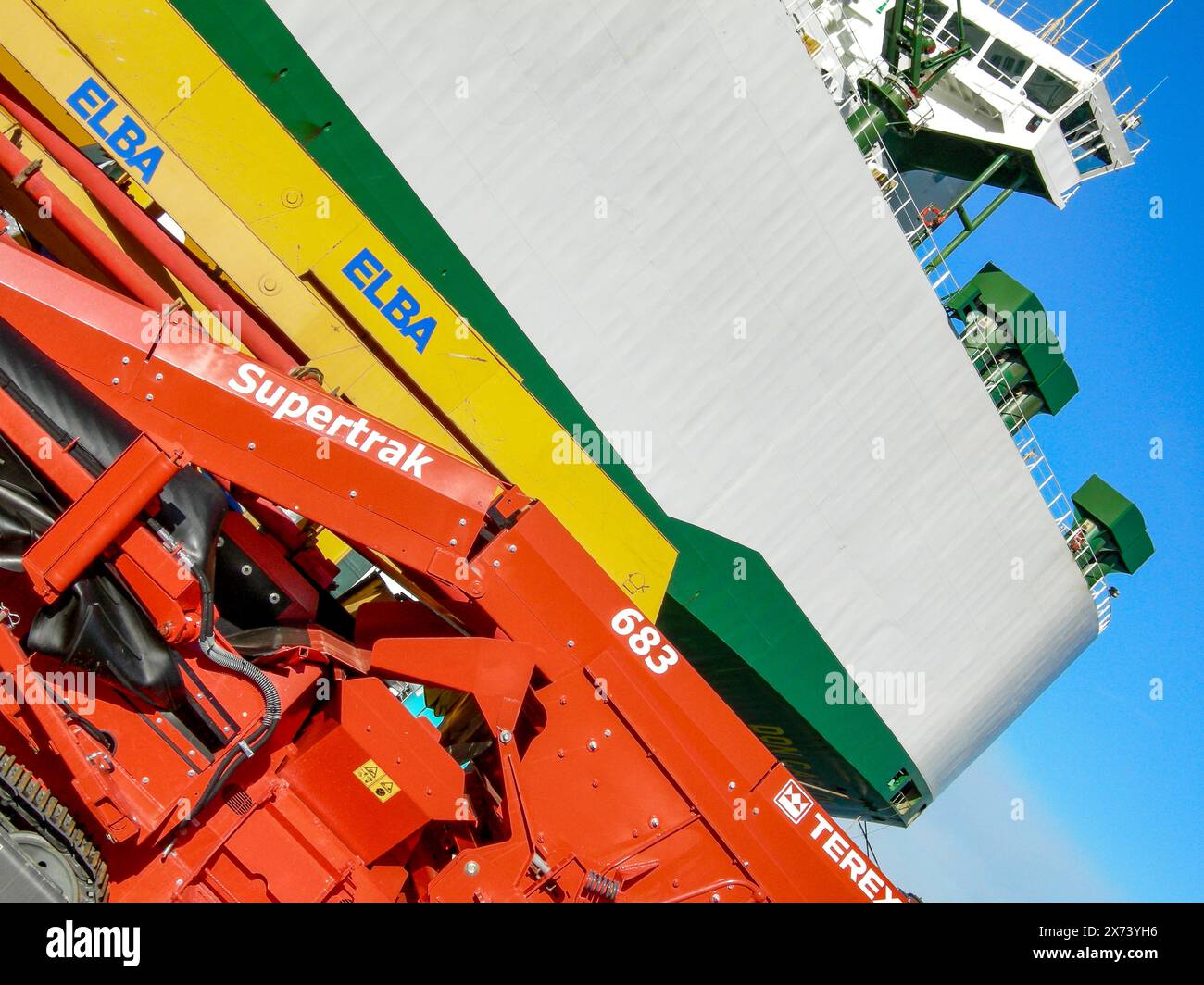 Bright machines hi-res stock photography and images - Alamy
