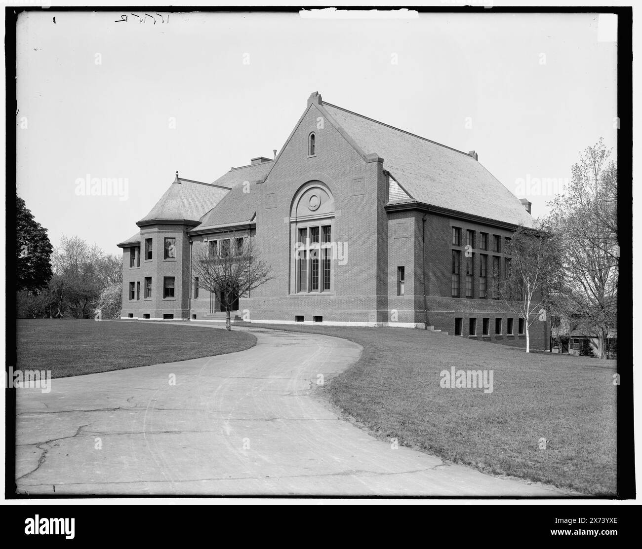 Abbott Academy, Andover, Mass., Date based on Detroit, Catalogue P (1906)., Videodisc images are out of sequence; actual left to right order is 1A-09975, 09974, 09973., '3209' on left negative; '3210' on center negative; '3211' on right negative., Detroit Publishing Co. no. 015515., Gift; State Historical Society of Colorado; 1949,  Educational facilities. , Schools. , United States, Massachusetts, Andover. Stock Photo