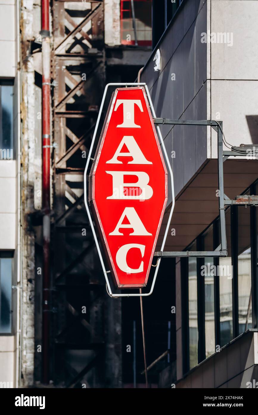 funny chewing tobacco quotes Will Rogers Quote: “Never slap a man who's chewing tobacco. Never kick a cow chip on funny chewing tobacco quotes Will Rogers Quote: “Never slap a man who's chewing tobacco. Never kick a cow chip on