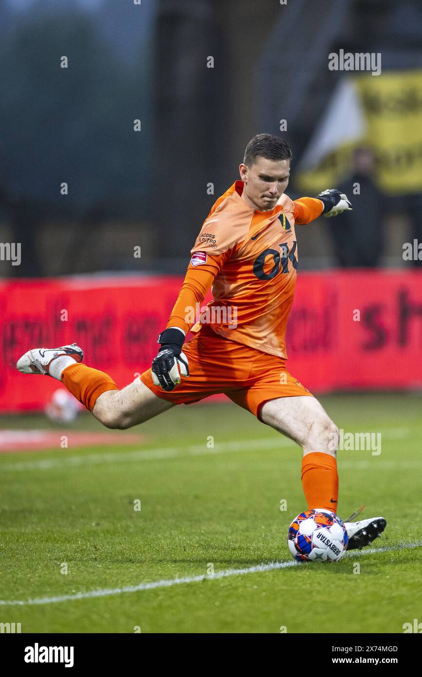 KERKRADE - NAC Breda goalkeeper Pepijn van de Merbel during the first ...