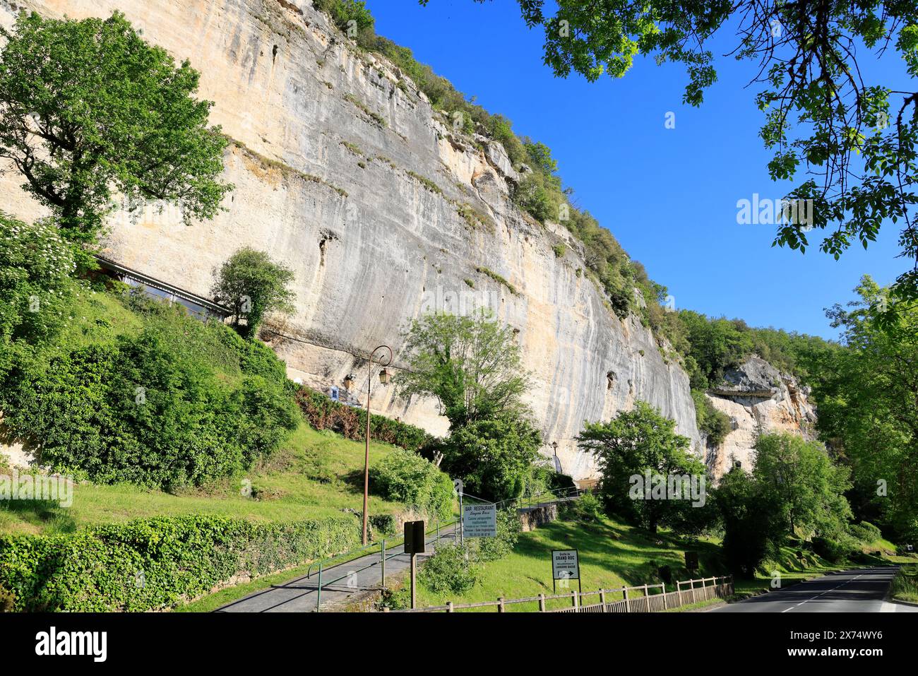 Commune Rocks The prehistoric site of Laugerie-Basse, rock shelter in the commune of ...