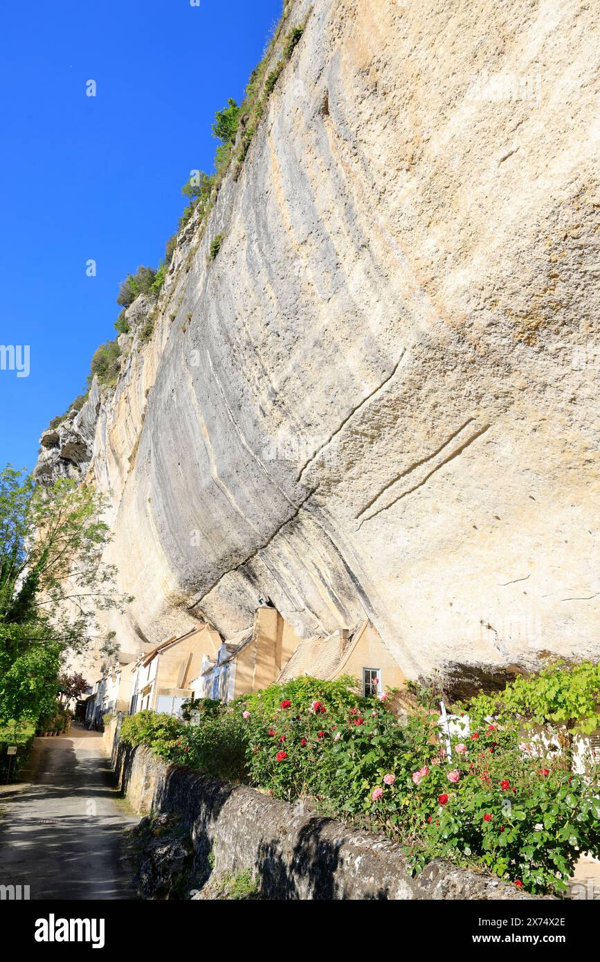 Commune Rocks The prehistoric site of Laugerie-Basse, rock shelter in the commune of ...
