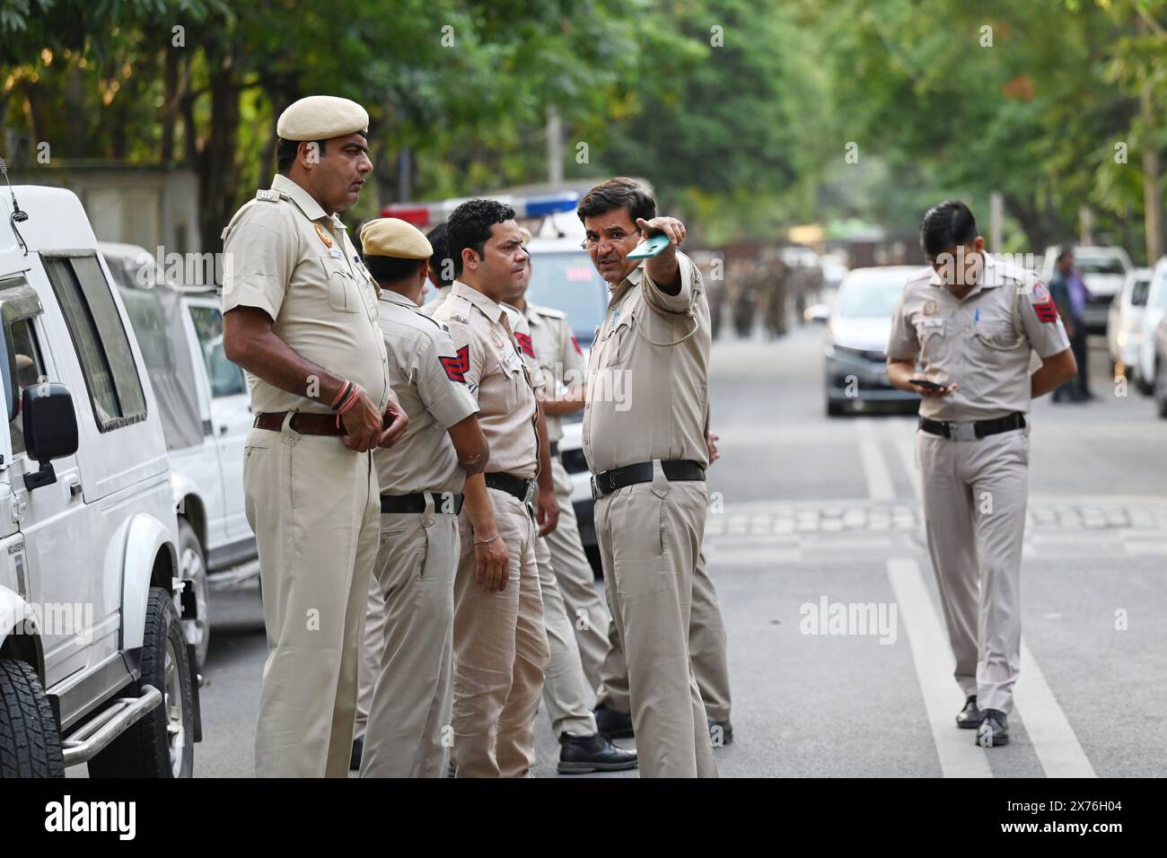 NEW DELHI, INDIA - MAY 17: Delhi Police team leaves the residence of Delhi Chief Minister Arvind Kejriwal after investigation of alleged assault case on May 17, 2024 in New Delhi, India. A team of Delhi Police accompanied by forensic experts visited Chief Minister Arvind Kejriwal residence here Friday and collected evidence in connection with the alleged assault on party MP Swati Maliwal there, officials said. Maliwal was also taken to the CM's house to recreate the crime scene and the sequence of event. (Photo by Sanchit Khanna/Hindustan Times/Sipa USA) Stock Photo