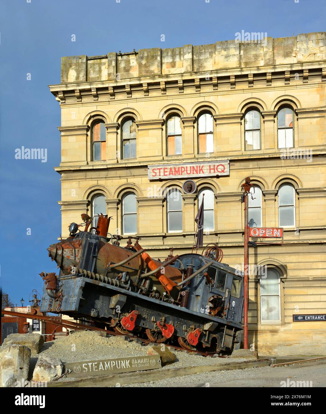 Steampunk architecture hi-res stock photography and images - Alamy