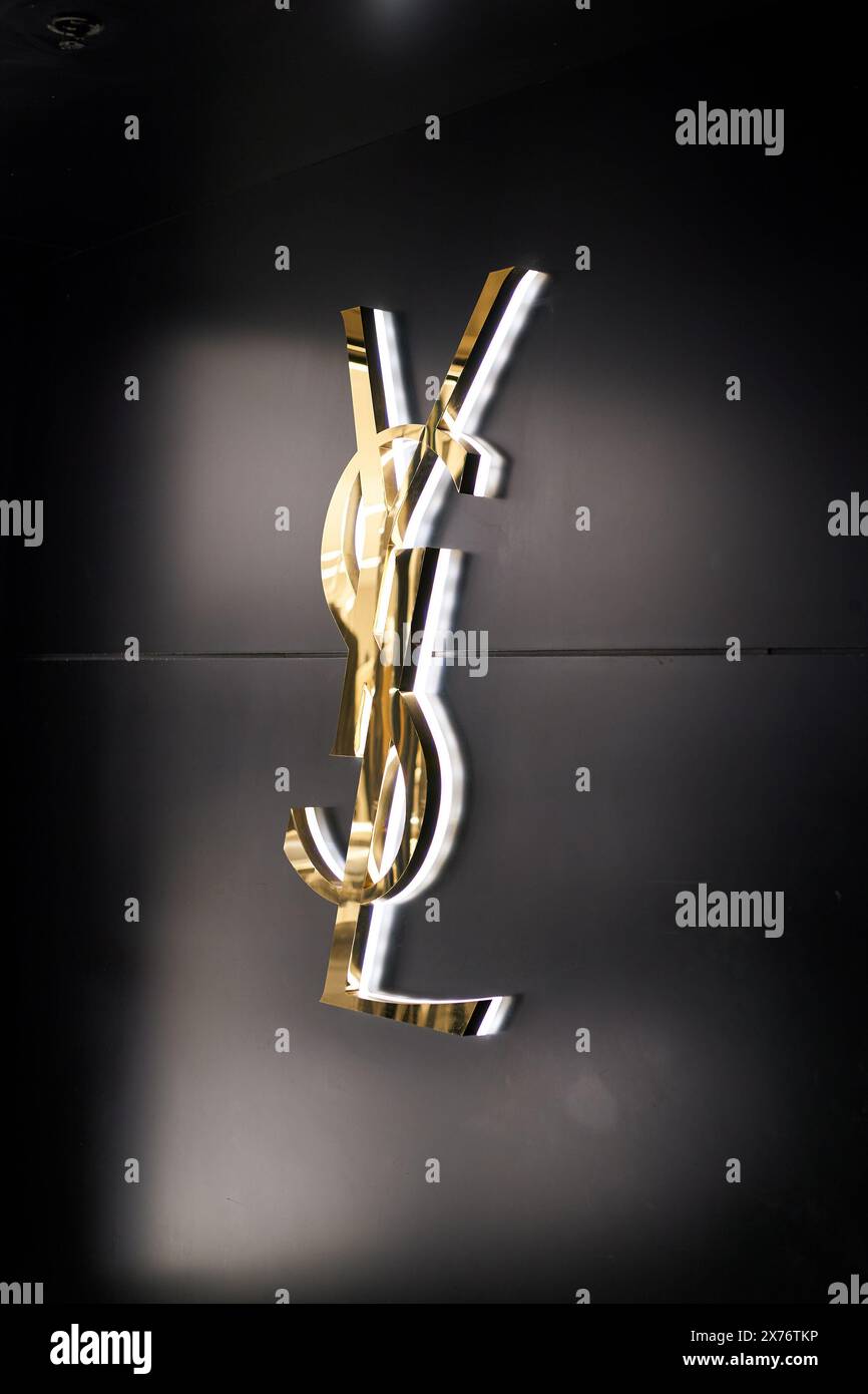 Ysl symbol hi-res stock photography and images - Alamy