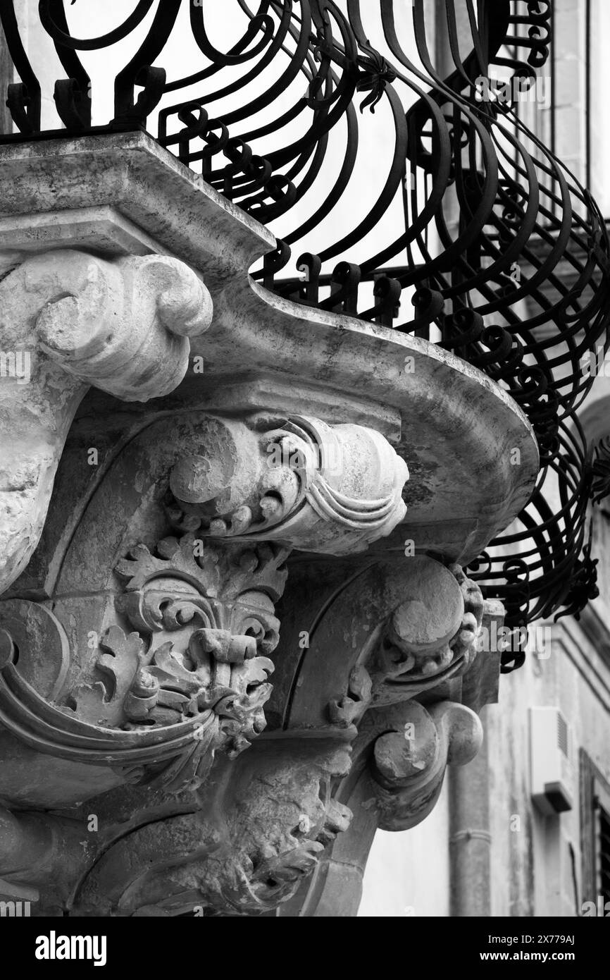 Ancient limestone statues Black and White Stock Photos & Images - Alamy