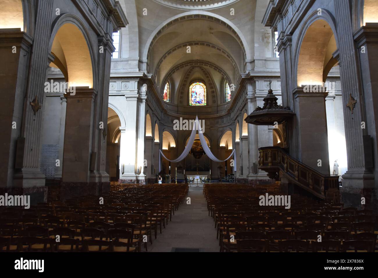L'église Notre-Dame de Versailles est une église paroissiale située rue de la Paroisse, dans le quartier Notre-Dame, à Versailles (Yvelines), sa façad Stock Photo