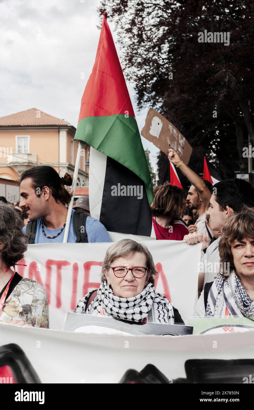 Turin, Italy. 18th May 2024. Students from the University and Polytechnic of Turin march through the streets of the city to demonstrate their solidarity with the Palestinian people and to demand an end to the bombing of the Gaza Strip by the Israeli government. The demonstration is part of the protests that are shaking many countries around the world. Credit: Luca Prestia / Alamy News Live Stock Photo
