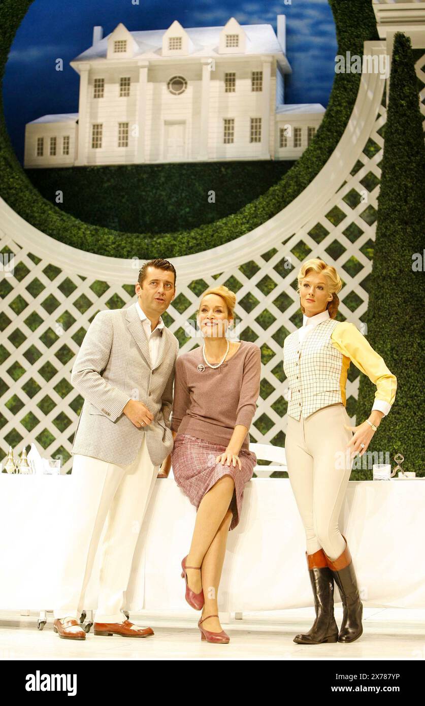 l-r: Graham Bickley (C K Dexter Haven), Jerry Hall (Mother Lord), Katherine Kingsley (Tracy Lord) in HIGH SOCIETY at the Shaftesbury Theatre, London WC2  10/10/2005  an Open Air Theatre Regent's Park production  music & lyrics: Cole Porter  book: Arthur Kopit  based on the play 'The Philadelphia Story'  design: Paul Farnsworth  lighting: Jason Taylor  choreography: Gillian Gregory  director: Ian Talbot Stock Photo