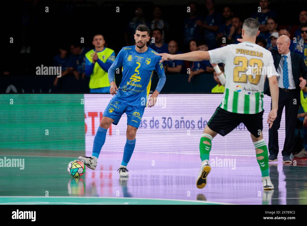 Seville, Spain. 18th May, 2024. SEVILLE, SPAIN - MAY 18: Jose Mario of PeÃ±iscola FS control the ball during the Futsal King's Cup Semifinals match between Real Betis Futsal and PeÃ±iscola FS at Palacio Municipal San Pablo on May 18, 2024 in Seville, Spain. (Credit Image: © Jose Luis Contreras/DAX via ZUMA Press Wire) EDITORIAL USAGE ONLY! Not for Commercial USAGE! Stock Photo