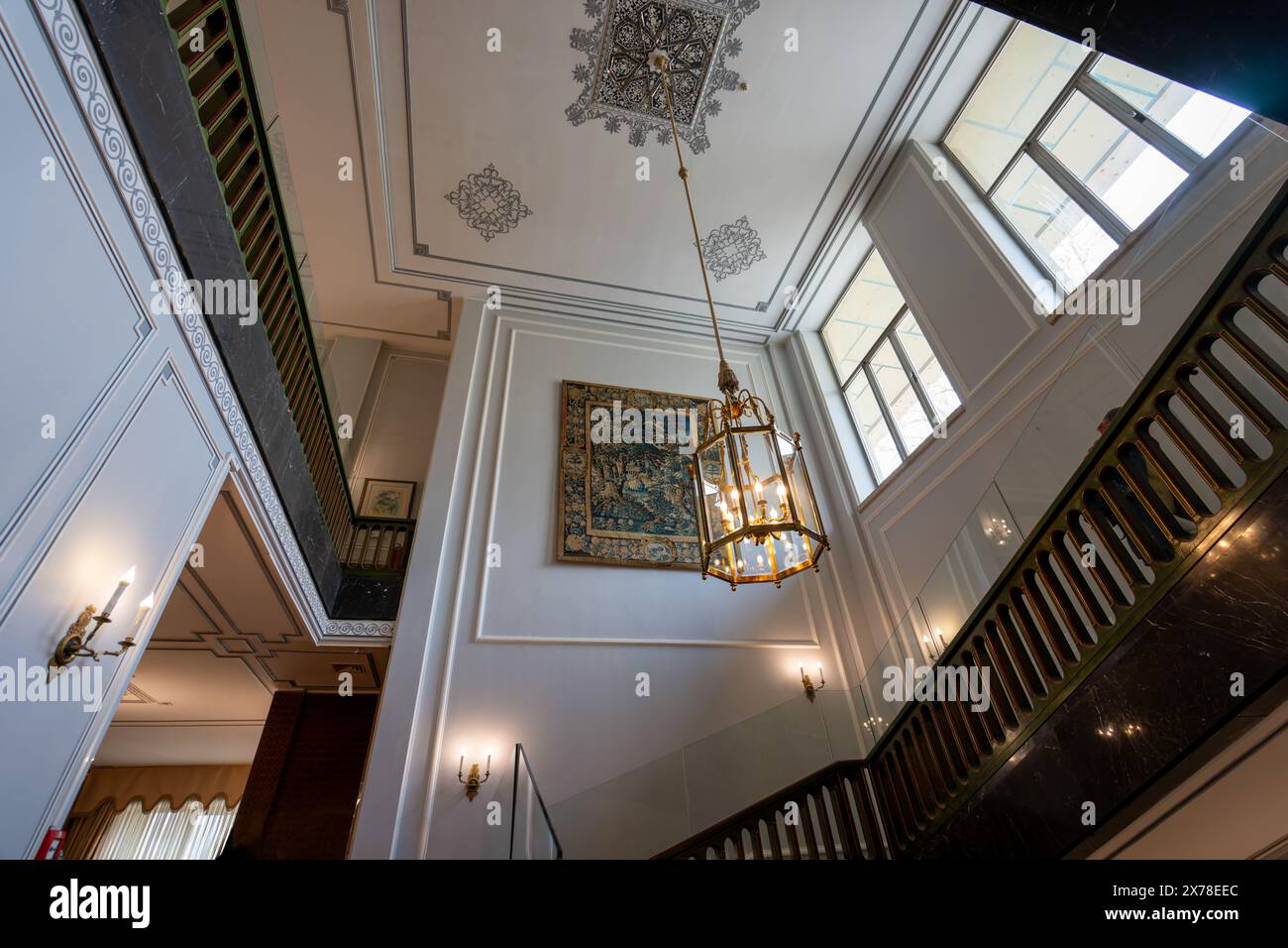 Ornate historic mansion intricate hi-res stock photography and images ...
