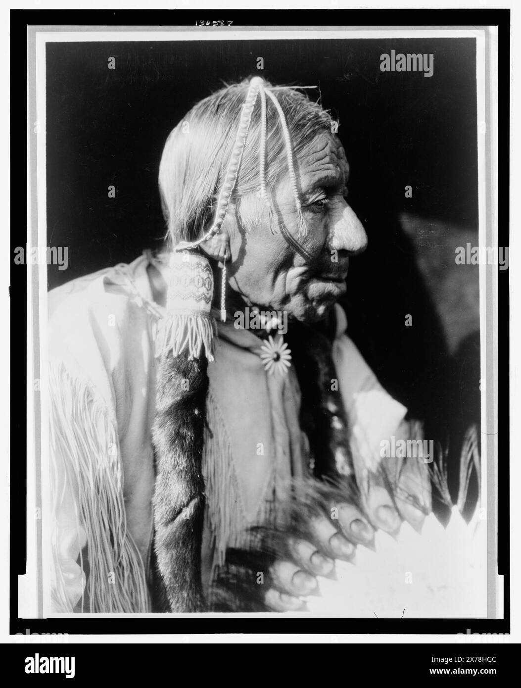 Esipėrmi Comanche, Title from item., Forms part of: Edward S. Curtis Collection ., Published in: The North American Indian / Edward S. Curtis. [Seattle, Wash.] : Edward S. Curtis, 1907-30, Suppl. v. 19, pl. 682.. Indians of North America, 1920-1930. , Comanche Indians, 1920-1930. , Aged persons, 1920-1930. Stock Photo