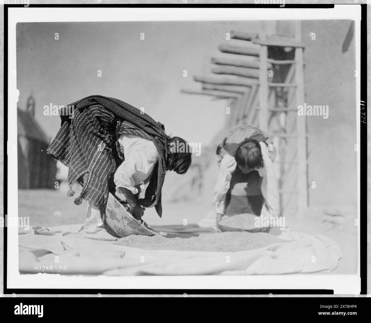Indian women cleaning Black and White Stock Photos & Images - Alamy
