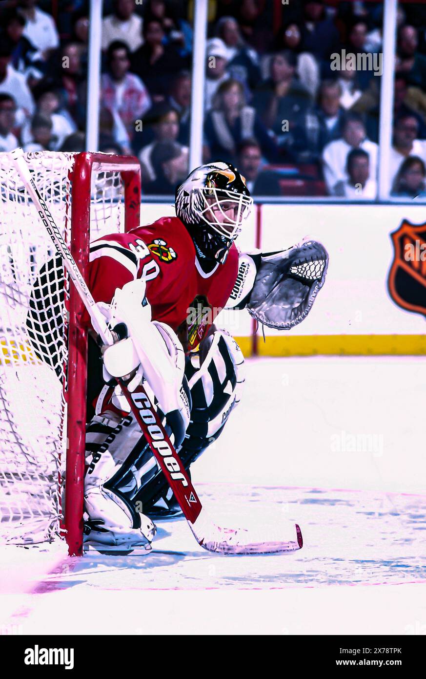 Chicago Blackhawks goalie Ed Belfour and center Jeremy Roenick