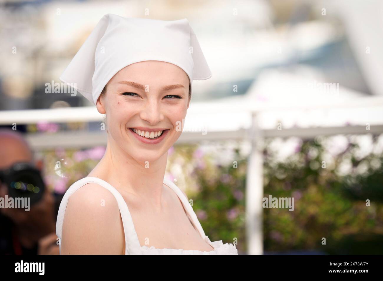 Cannes, France. 18th May, 2024. Hunter Schafer attends the ''Kinds Of Kindness'' Photocall at