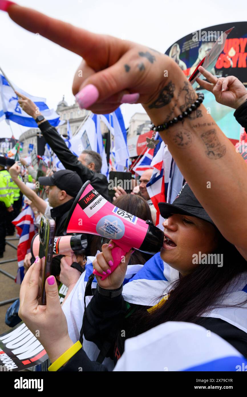 Pro-Israel Counter-protesters Shouting At A Passing Pro-Palestine March ...