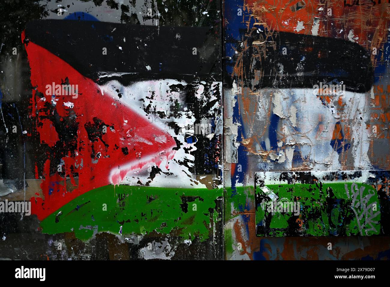 Paris, France. 18th May, 2024. © Julien Mattia/Le Pictorium/MAXPPP - Paris 18/05/2024 Julien Mattia/Le Pictorium - 18/05/2024 - France/Ile-de-France/Paris - Des milliers de Personnes ont defile en soutien au peuple palestinien et pour commemorer le jour de la Nakba, a Paris, le 18 Mai 2024 - Valeurs ACtuelles out, no jdd, jdd out, RUSSIA OUT, NO RUSSIA #norussia/18/05/2024 - France/Ile-de-France (region)/Paris - Thousands of people marched in support of the Palestinian people and to commemorate Nakba Day in Paris on May 18, 2024. Credit: MAXPPP/Alamy Live News Stock Photo