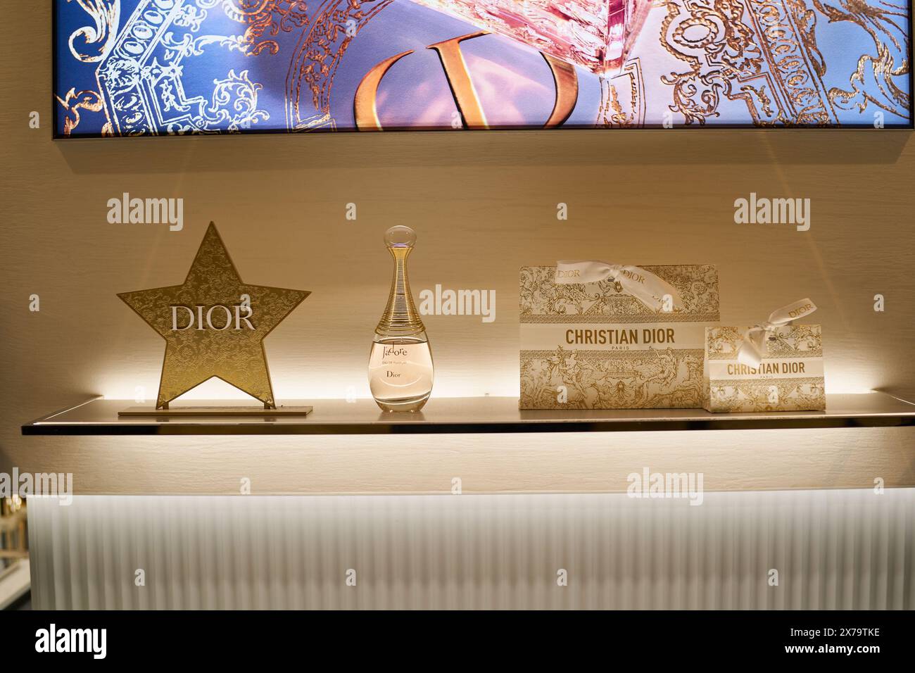 Jadore dior hi-res stock photography and images - Page 2 - Alamy