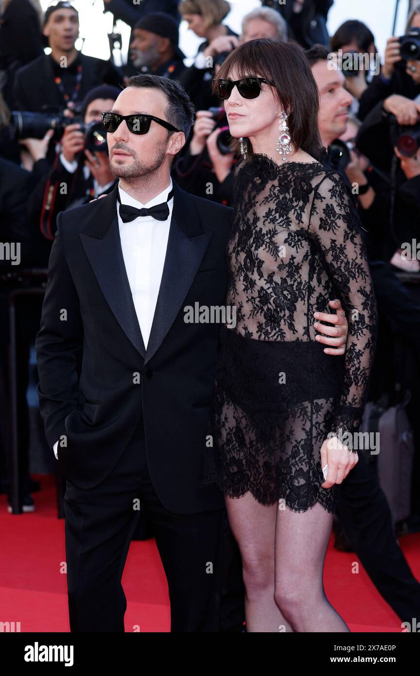 Anthony Vaccarello und Charlotte Gainsbourg bei der Premiere des