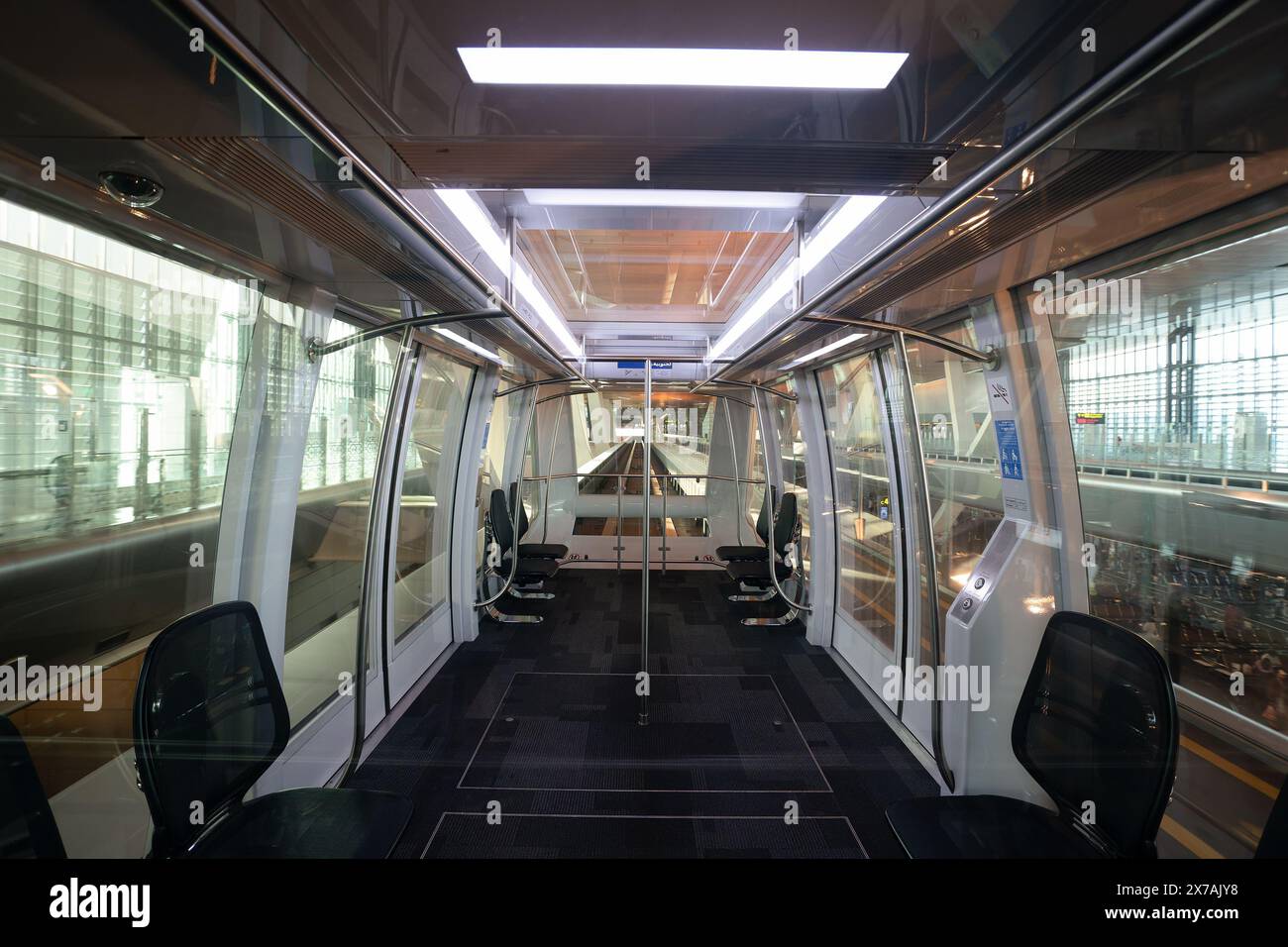 Airport train doha hi-res stock photography and images - Alamy