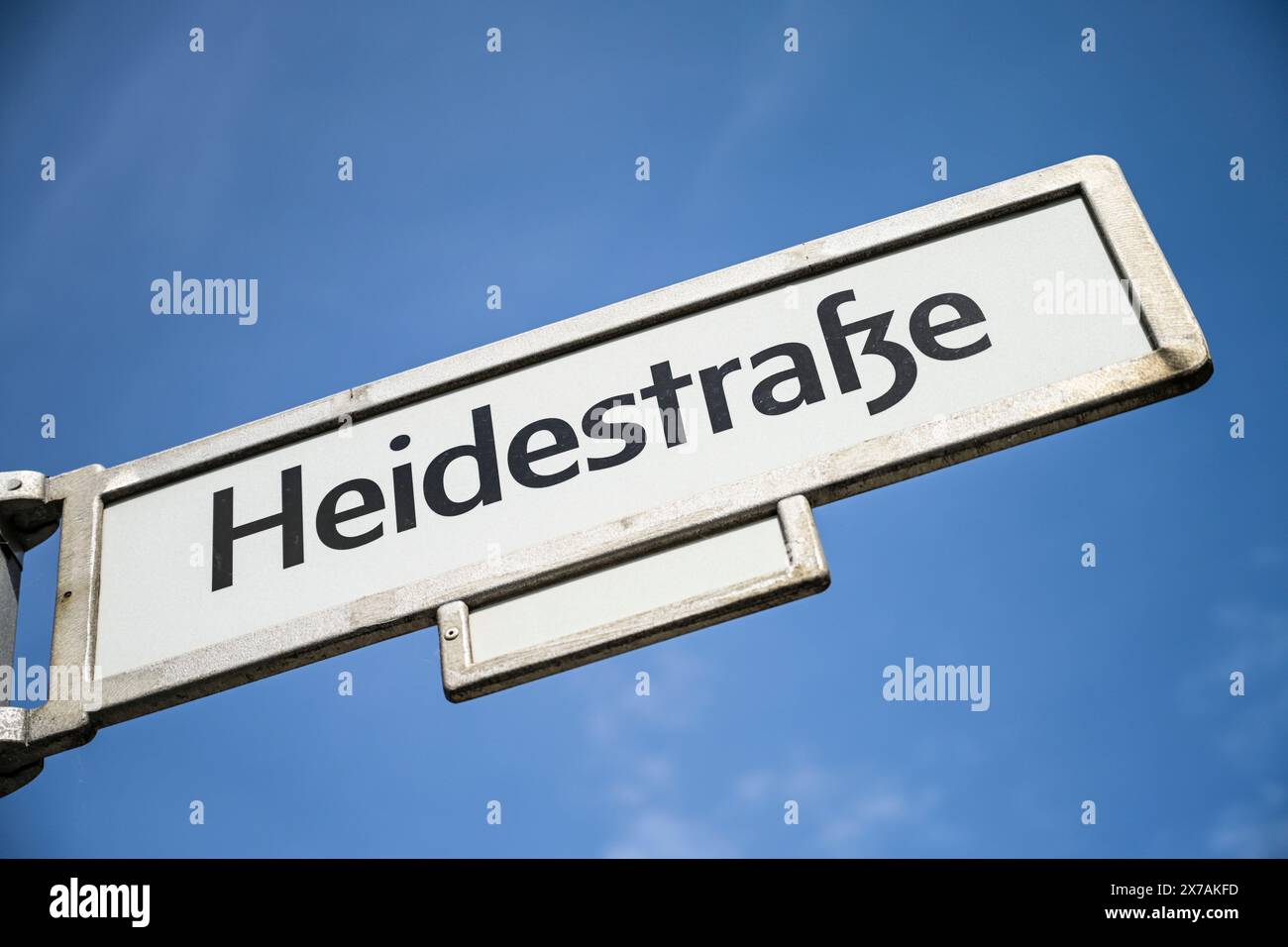 Straßenschild Heidestraße, Europacity, Moabit, Mitte, Berlin, Deutschland *** Street sign Heidestraße, Europacity, Moabit, Mitte, Berlin, Germany Stock Photo