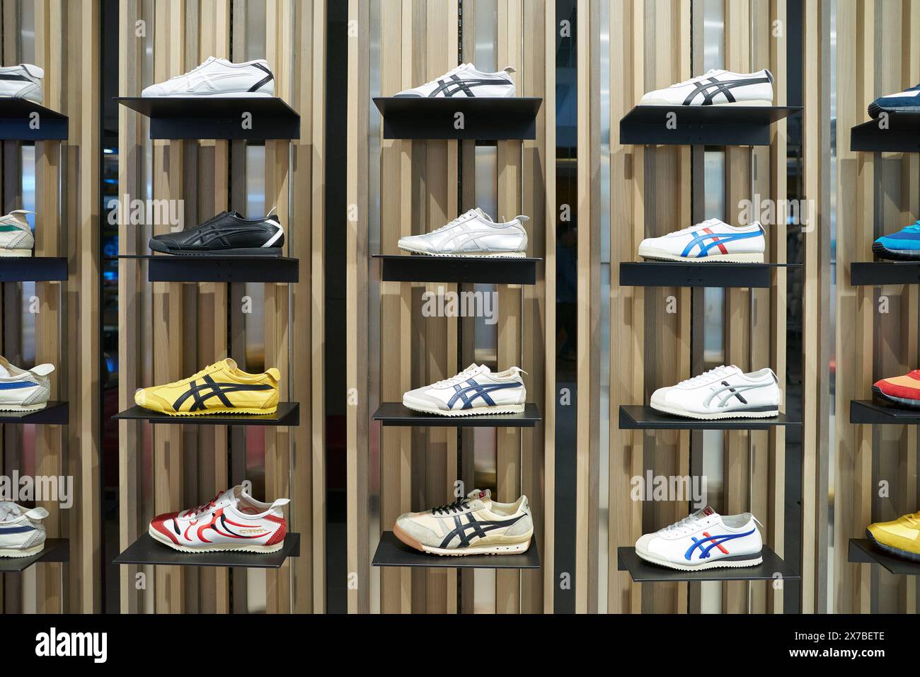 Onitsuka tiger harbour city best sale