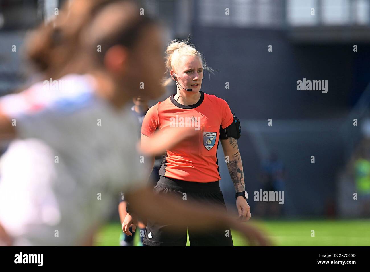 Linkoping, Sweden. 19th May, 2024. Bilborsen Arena, Linkoping, Sweden, May 19th 2024: Referee Isabelle Svensson in the game in the Swedish League OBOS Damallsvenskan on May 19th 2024 between Linkoping FC and Djurgardens IF at Bilborsen Arena in Linkoping, Sweden (Peter Sonander/SPP) Credit: SPP Sport Press Photo. /Alamy Live News Stock Photo