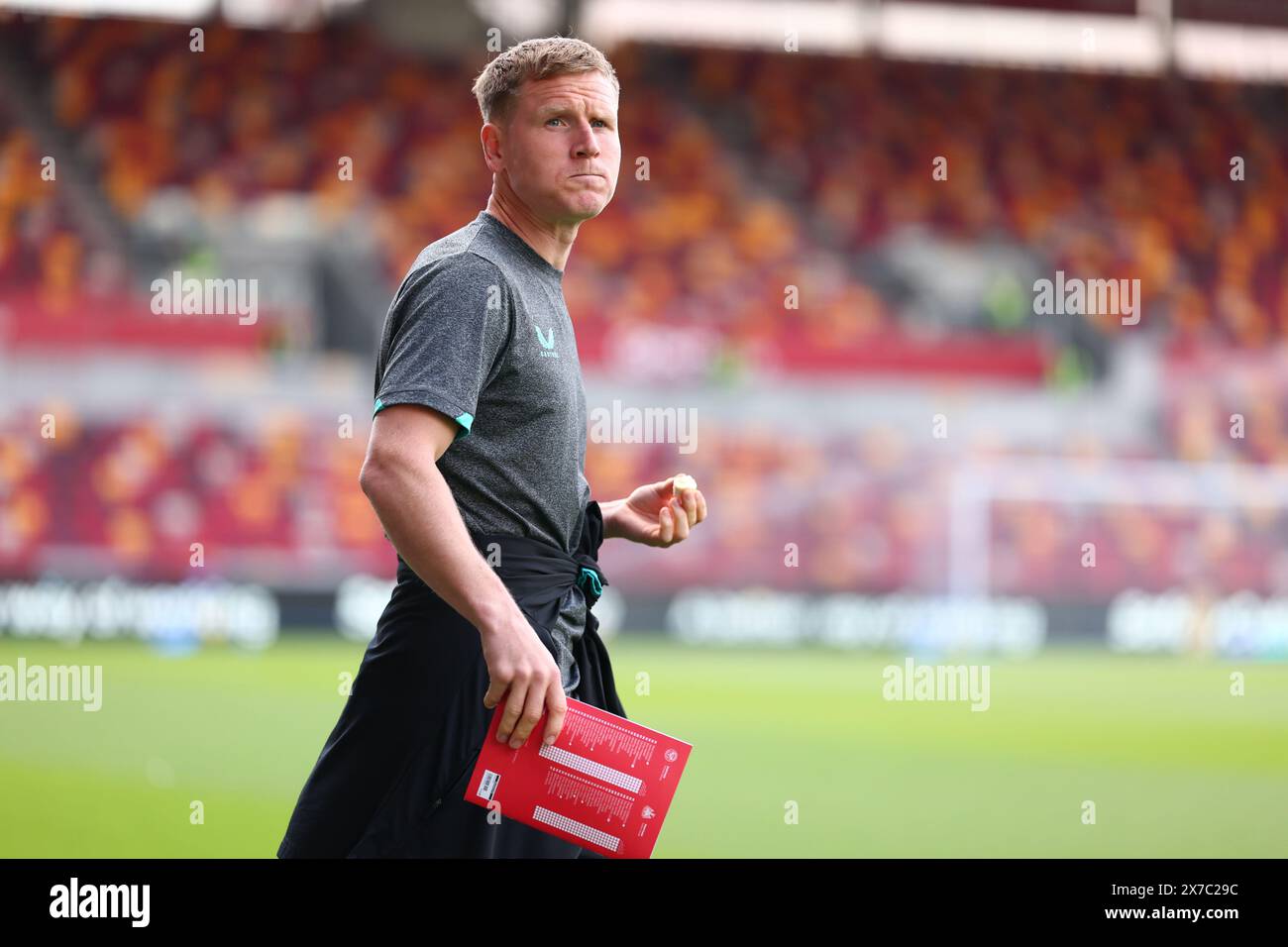 London, England. 19th May 2024; Gtech Community Stadium, Brentford, London, England; Premier League Football, Brentford versus Newcastle United; Matt Ritchie of Newcastle United Credit: Action Plus Sports Images/Alamy Live News Credit: Action Plus Sports Images/Alamy Live News Stock Photo