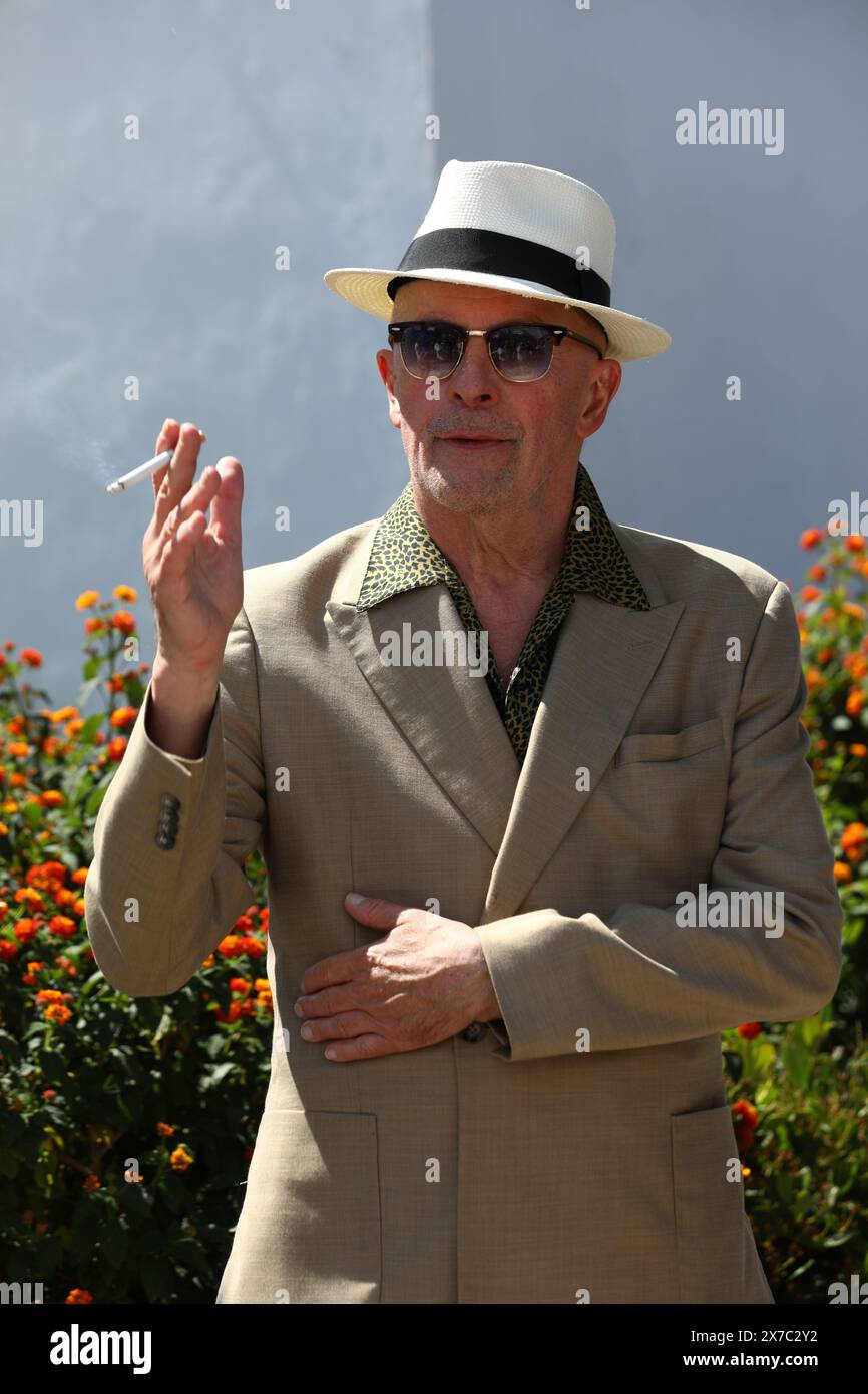 May 19, 2024, Cannes, Cote D'azur, France: JACQUES AUDIARD during the 'Emilia Perez' photocall at the 77th Annual Cannes Film Festival at Palais des Festivals in Cannes, France (Credit Image: © Mickael Chavet/ZUMA Press Wire) EDITORIAL USAGE ONLY! Not for Commercial USAGE! Stock Photo