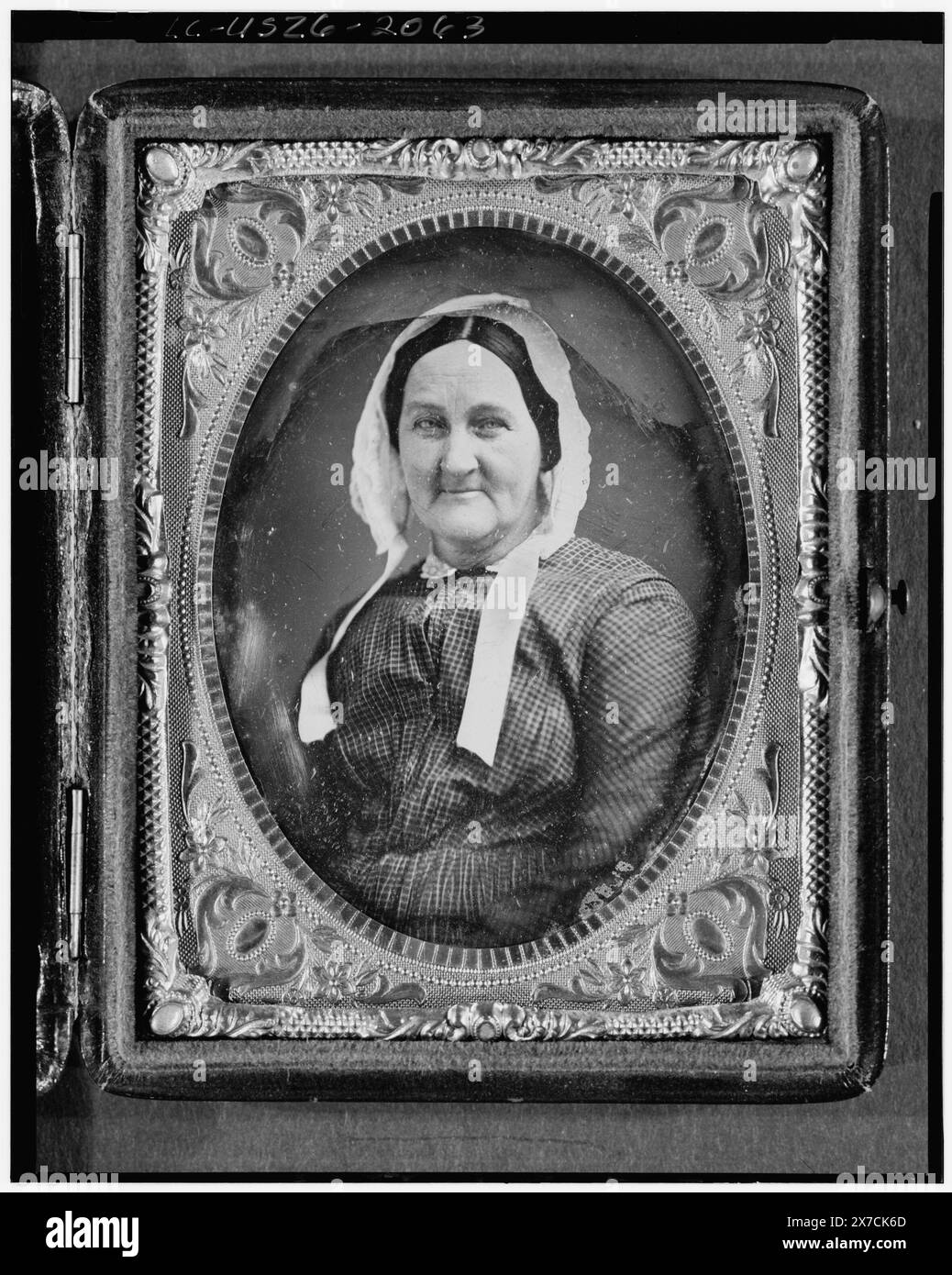 Louisa Van Velsor Whitman, head-and-shoulders portrait of a woman, facing slightly left, Photographer unidentified., Hallmark: Rinhart 9., Case: plain leather, push button., Was part of LOT 12017., Preserver stamped with Waterbury Conn. No. 840. Scovill Mfg. Superior., Transfer; Manuscript Division; 1981; (DLC/PP-1981:378)., Forms part of: Charles E. Feinberg Walt Whitman collection ,  Forms part of: Daguerreotype collection ,  Exhibited: 'Revising Himself : Walt Whitman' at the Library of Congress, 2005.. Whitman, Louisa Van Velsor,  1795-1873. Stock Photo