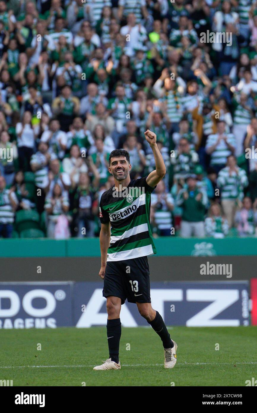 Luis Neto of Sporting CP gestures during the Liga Portugal BWIN football match between Sporting CP and GD Chaves at Estadio Jose Alvalade.Final match of Liga Portugal BWIN where Sporting CP received the trophy of Portugues League Champions. Final score: Sporting CP 3:0 GD Chaves. Stock Photo