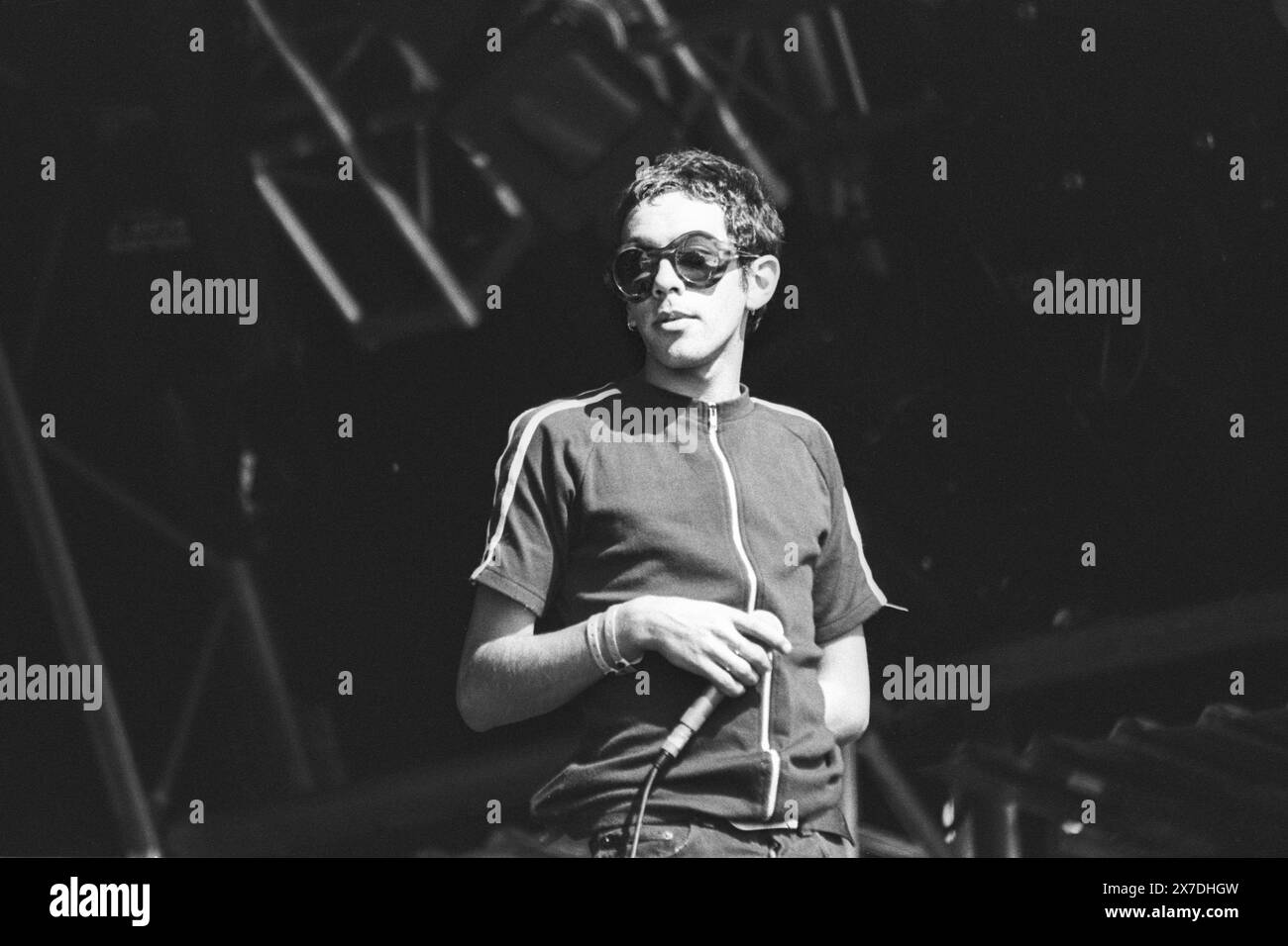 rick-witter-shed-seven-glastonbury-95-rick-witter-singer-of-shed