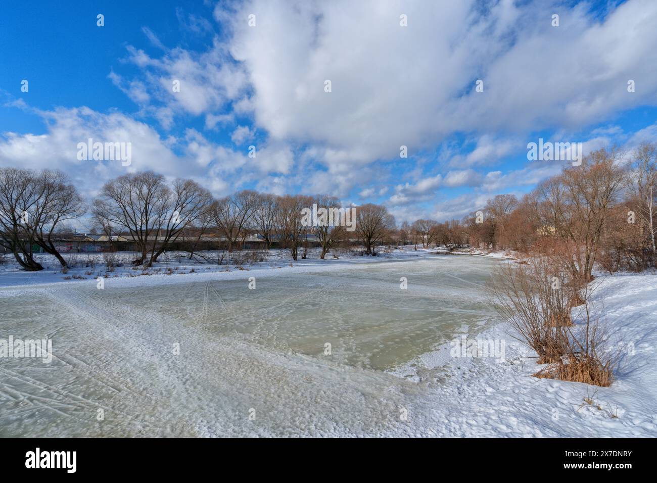 Russia river frozen hi-res stock photography and images - Alamy