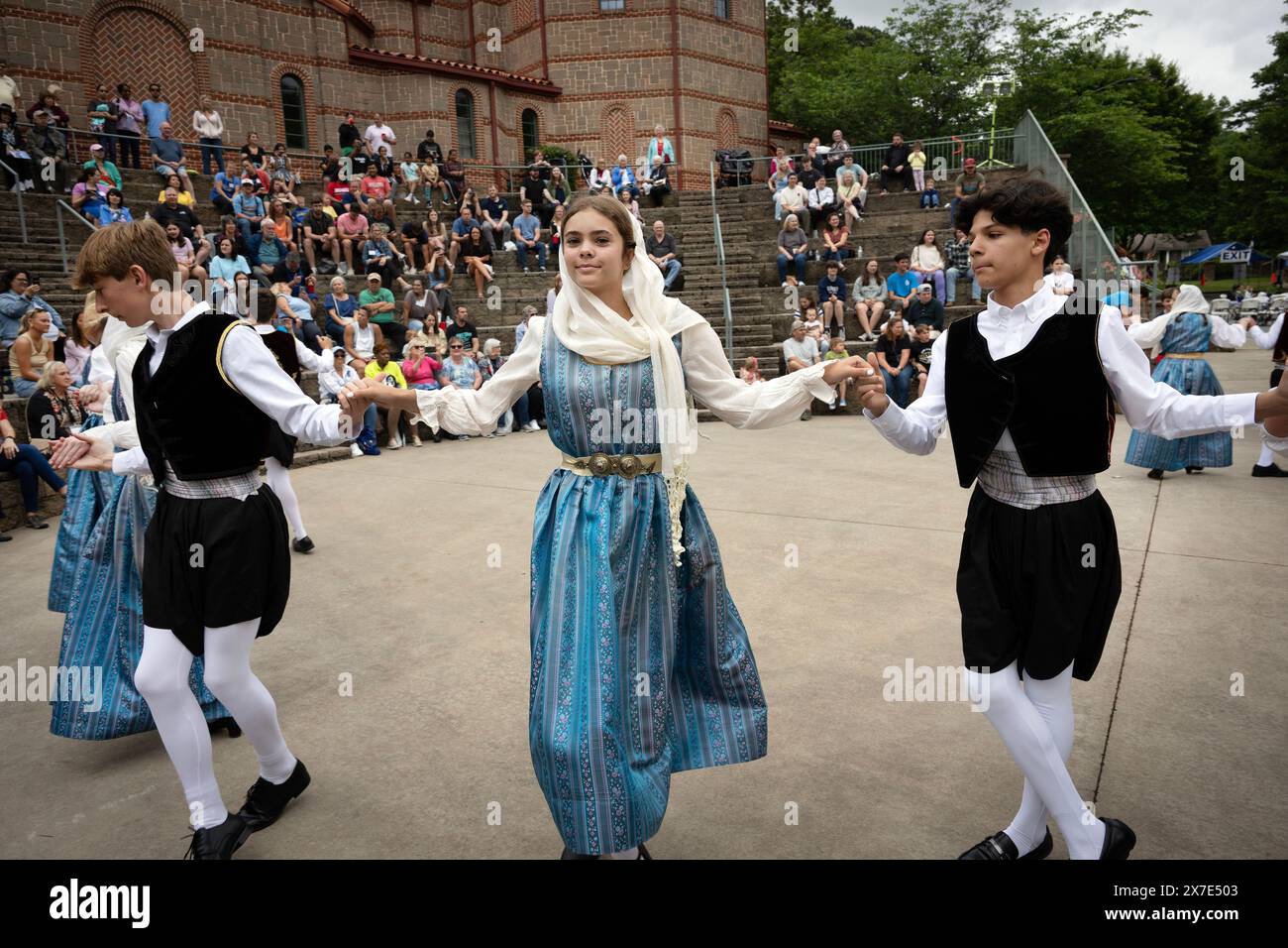 Marietta, USA. 17th May, 2024. High school students dressed in