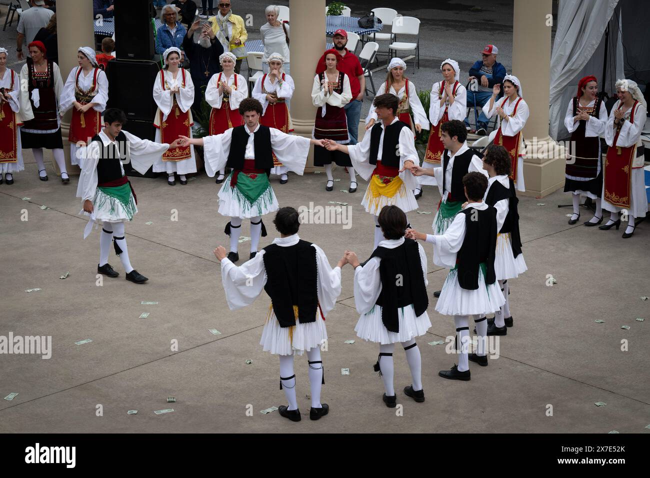 Marietta, USA. 17th May, 2024. High school students dressed in