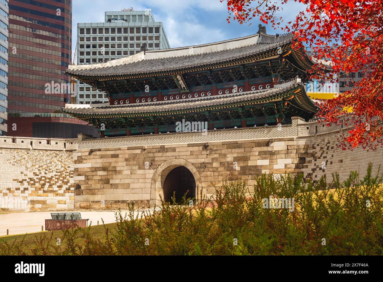 Sungnyemun, south great gate of old seoul city in south Korea
