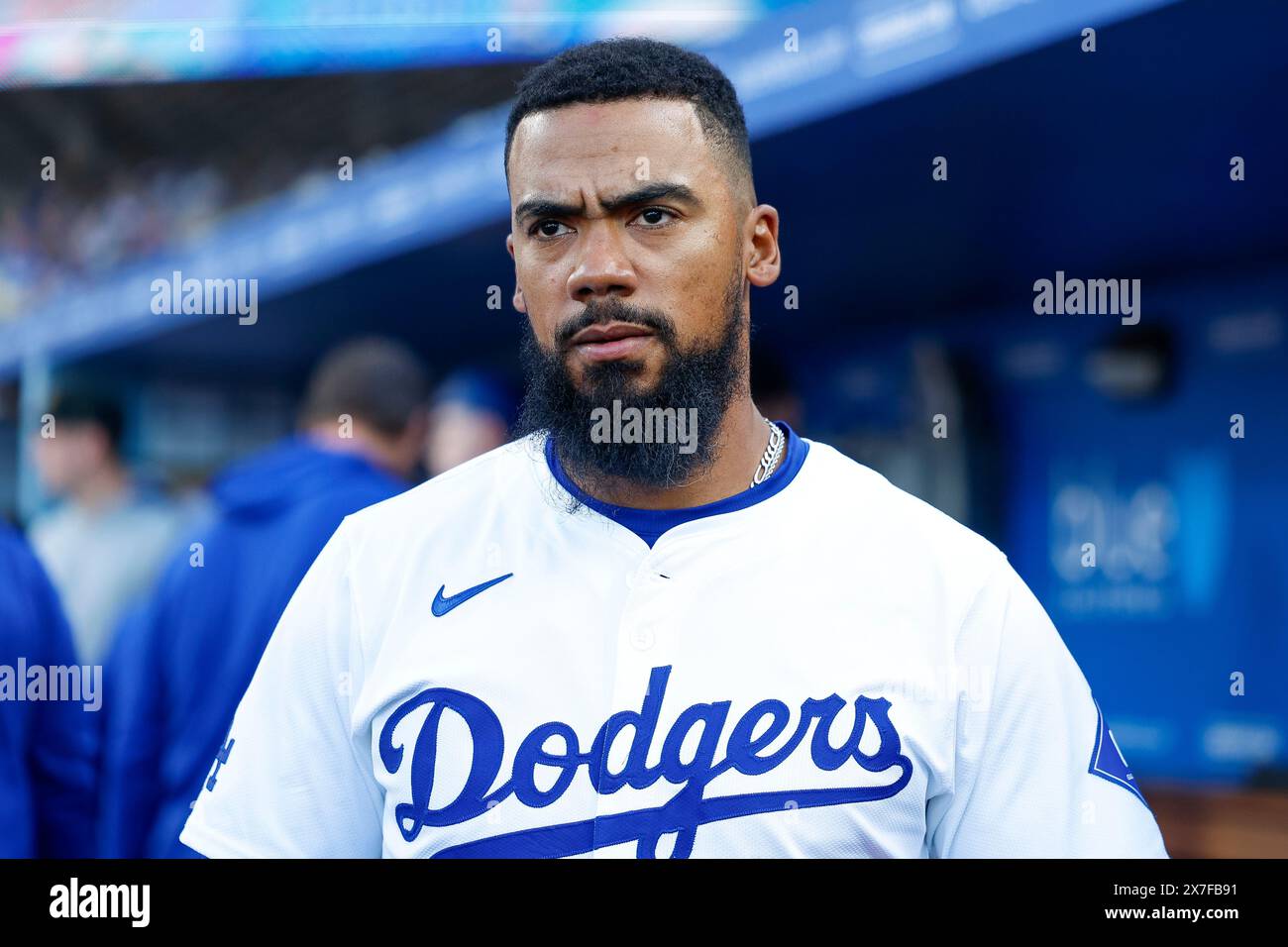 What are the latest updates on Hernández and Snell?