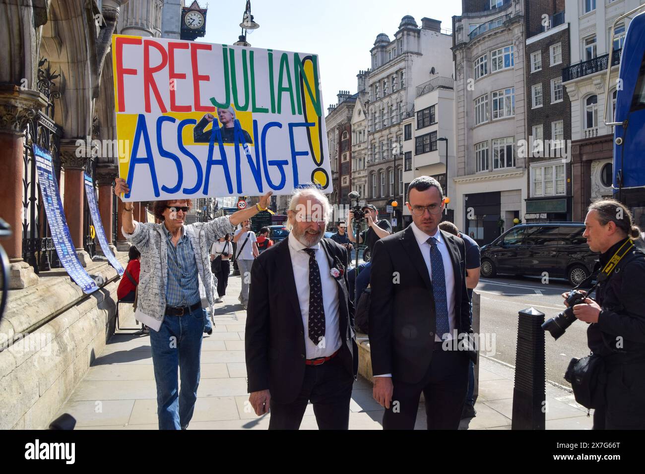 London, UK. 20th May 2024. Julian Assange's father and brother John and Gabriel Shipton arrive at the Royal Courts of Justice for Julian Assange's extradition decision. Credit: Vuk Valcic/Alamy Live News Stock Photo